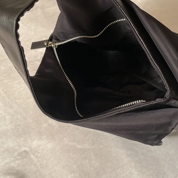 Y’saccs cowhide hand bag